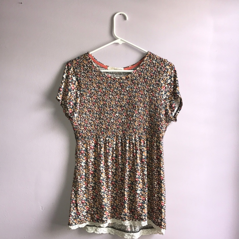 Junior’s Short Sleeve Peplum Top, Smocked Bust